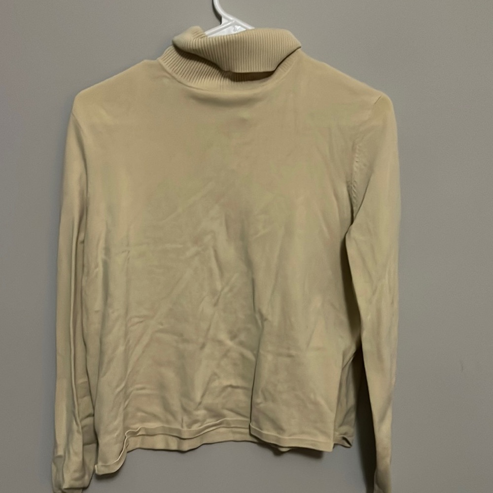 large light yellow turtle neck